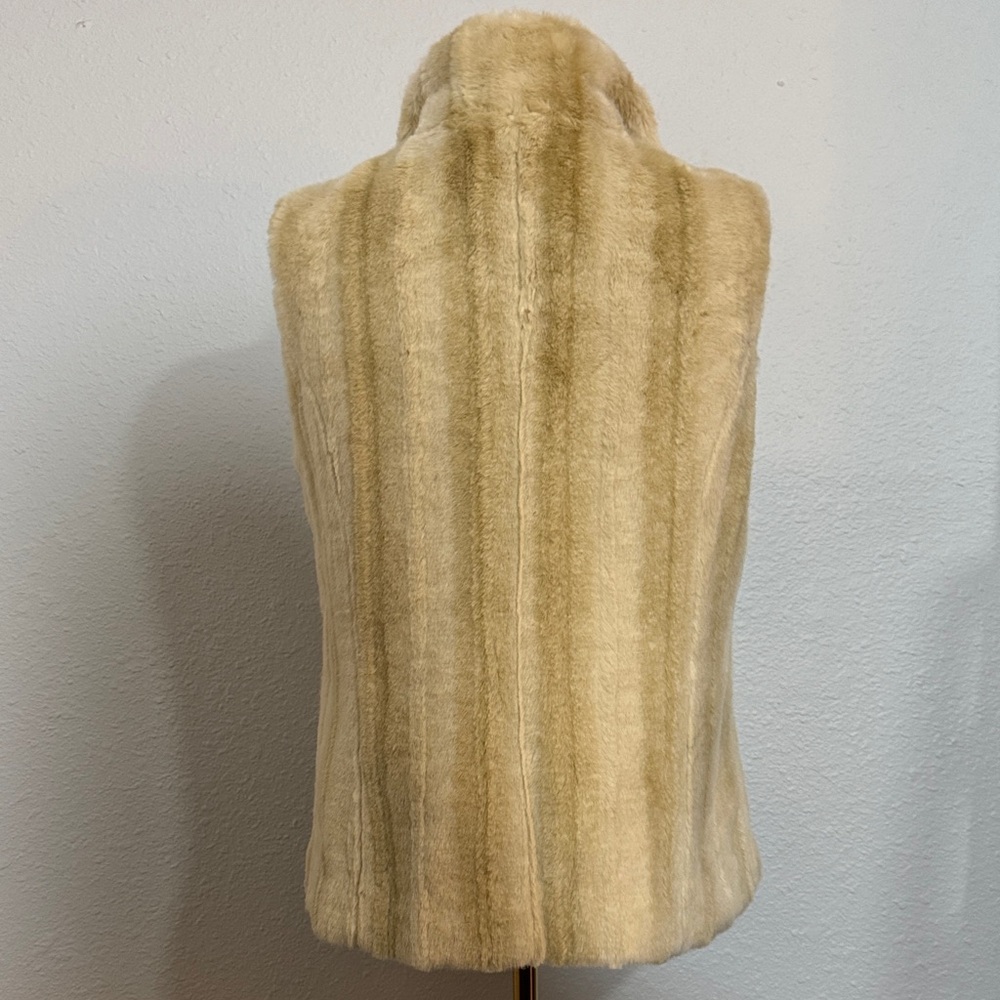 Kristen Blake Neutral Faux Fur Vest size Medium - Picture 6 of 16